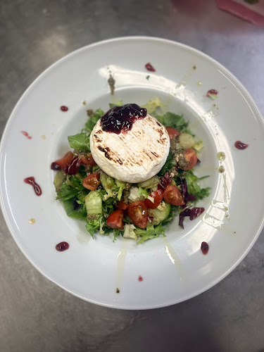 Opinii despre Hotel & Reštauracia Centrál în Kremnica - Gastronómia a pohostinstvo