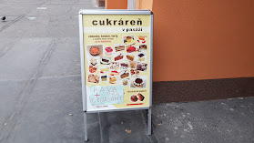 Pagáče a zmrzlina v pasáži