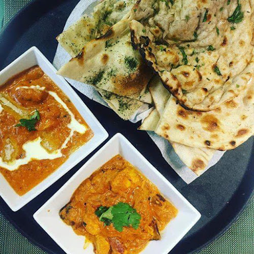 Opinii despre Nivara Indian Restaurant în Bratislava - Gastronómia a pohostinstvo