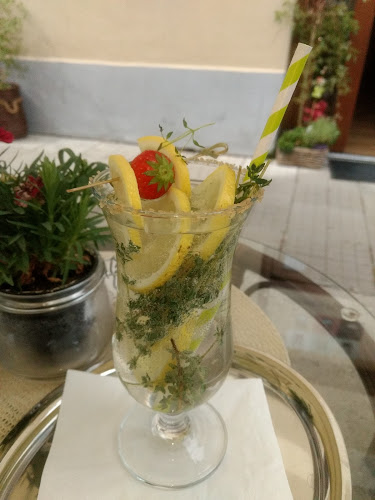 Kaviareň pod Vežami - Gastronómia a pohostinstvo