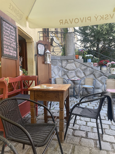 Café L'Aura & Antik art shop - Gastronómia a pohostinstvo