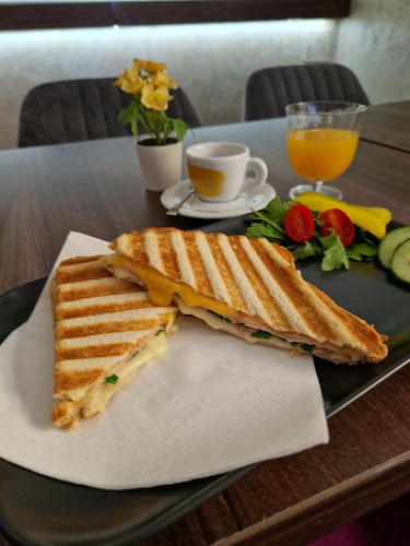 Family Coffee & Bar - Gastronómia a pohostinstvo