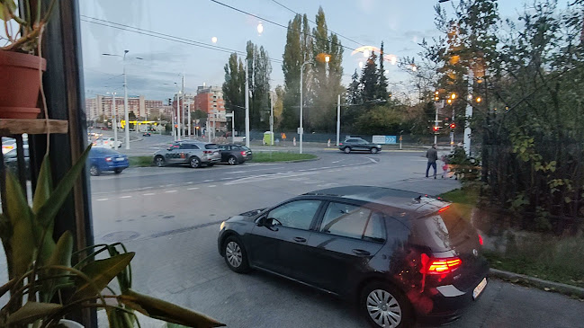 Kontajner na Riviére II - Gastronómia a pohostinstvo