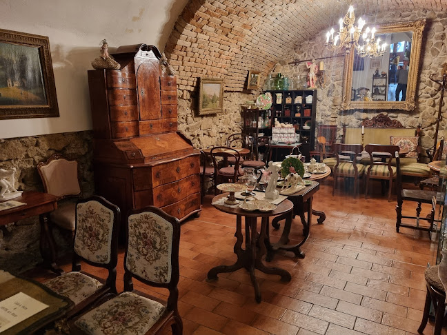 Opinii despre Café L'Aura & Antik art shop în Bratislava - Gastronómia a pohostinstvo