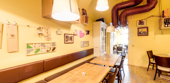 Gorkého 210/5, 811 01 Bratislava