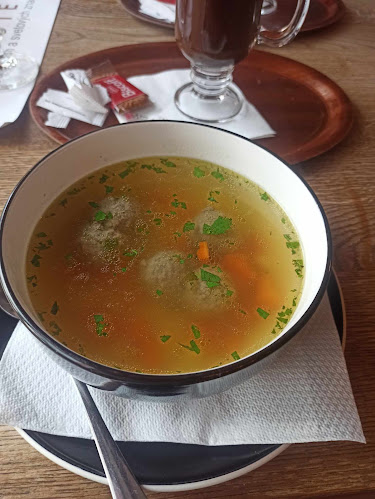 LOKAL VERMEX Beer Restaurant & Pizza