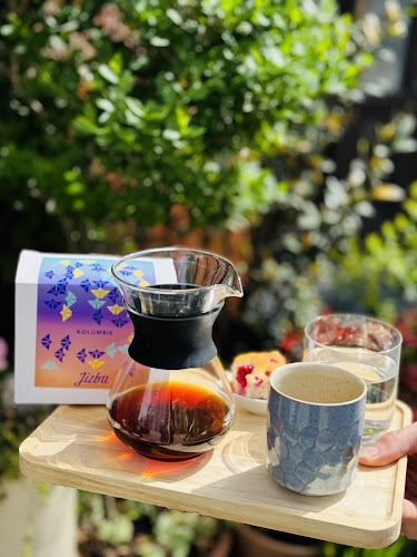 Opinii despre Kaviareň Poetika în Banská Bystrica - Gastronómia a pohostinstvo