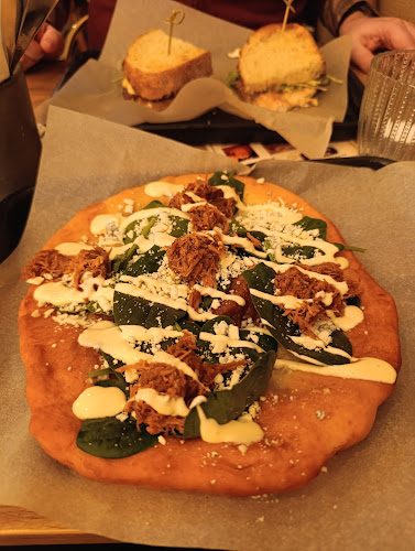 Opinii despre Davaj Het - Bystrický lokál în Banská Bystrica - Gastronómia a pohostinstvo