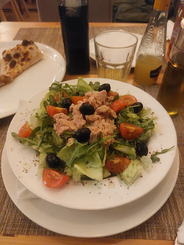 La Strega Pizzeria - Pizza Napoletana