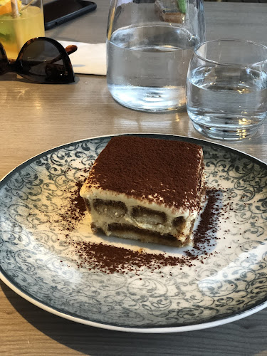 Maďarská 1A, 851 10 Rusovce