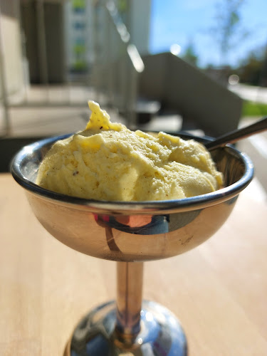 Rustaveliho 8, 831 06 Bratislava