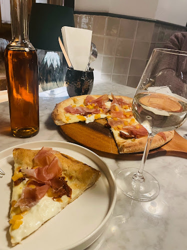 Opinii despre Gatto Matto Ventúrska în Bratislava - Gastronómia a pohostinstvo