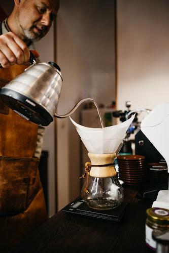 Pražiareň kávy Čierna Perla_Black Pearl - Kostolná pri Dunaji