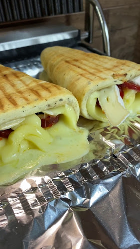 Cafe Trdlo, čerstvé ovocie v čokoláde - Žilina