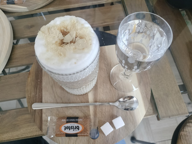 Max kaviareň - Poriečie