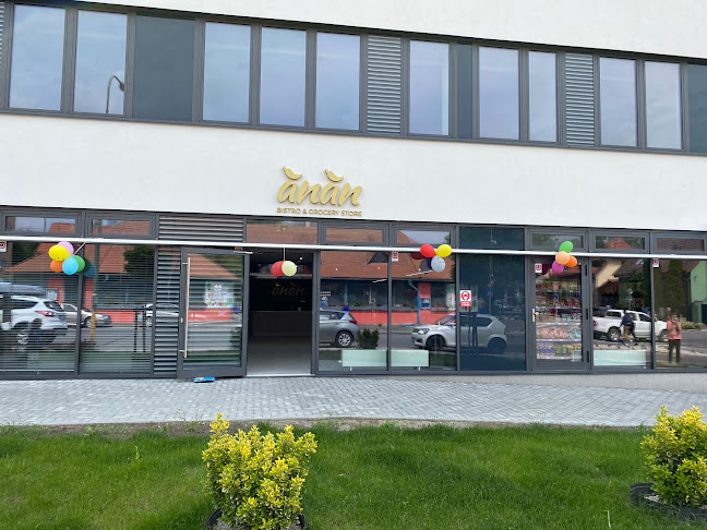 Anan Bistro & Grocery Store