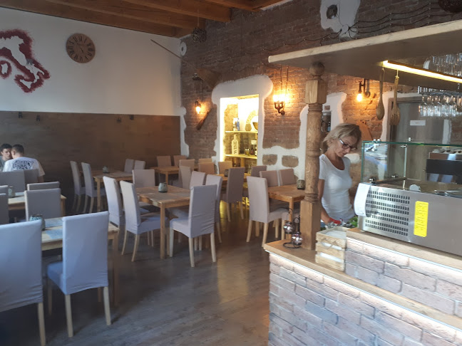 La Strega Pizzeria - Pizza Napoletana