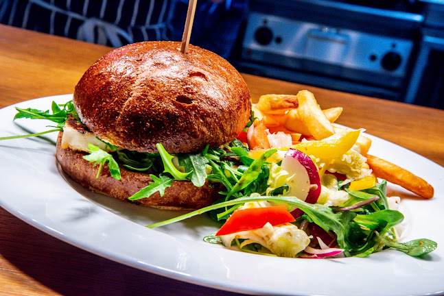 Opinii despre Stránske Medvede • Grill & pub în Martin - Gastronómia a pohostinstvo