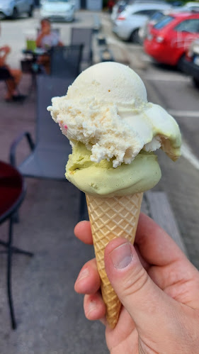 Comentarii opinii despre Balkánska Zmrzlina Caramello