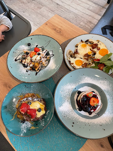 Comentarii opinii despre O päť minút u Evelyn