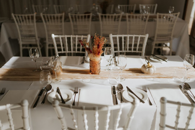 LaReunion • Zemiansky dvor - Šúrovce