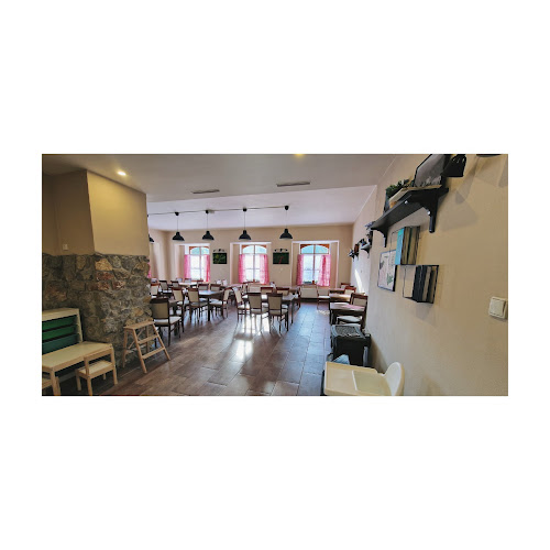 u Micia Plešivec - Gastronómia a pohostinstvo