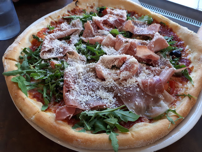 Opinii despre LH Point - Restaurant în Liptovský Hrádok - Gastronómia a pohostinstvo