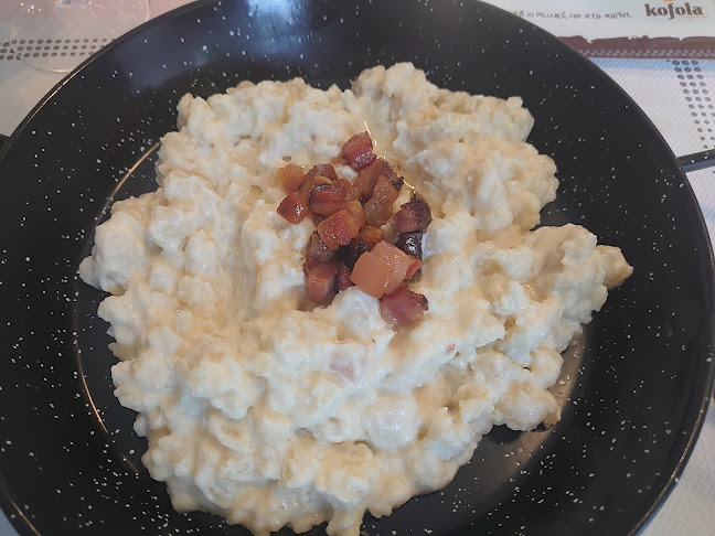 Opinii despre Black M Sa presťahovala na Kutnohorsku 1 în Banská Štiavnica - Gastronómia a pohostinstvo