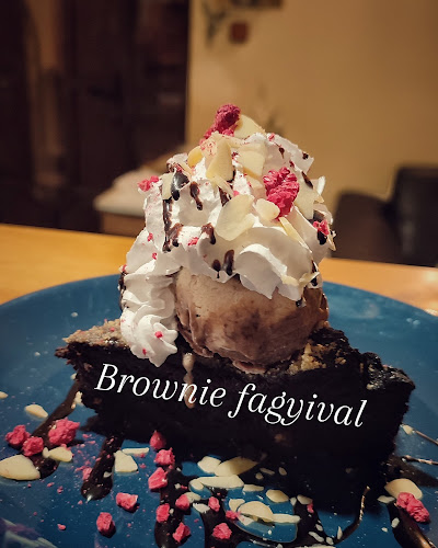 Opinii despre Rustic Garden Coffee -Gúta în Kolárovo - Gastronómia a pohostinstvo