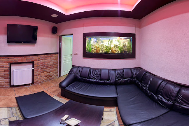 Light Club - Gastronómia a pohostinstvo