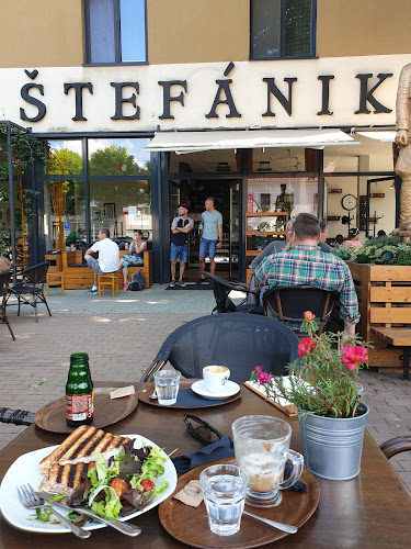 Café Štefánik - Ivanka pri Dunaji