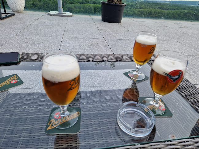 Námestie Alexandra Dubčeka 1, 811 01 Staré Mesto