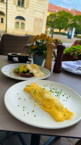 Slávia - Gastronómia a pohostinstvo