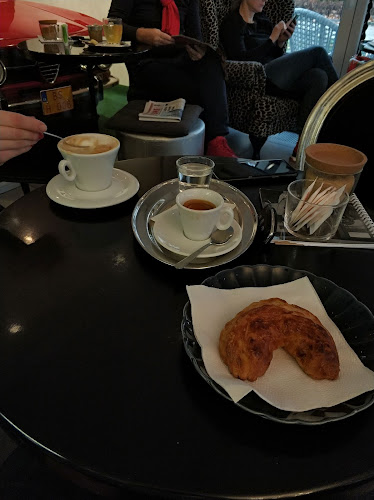 Kaviareň Gavalier Banská Bystrica - Gastronómia a pohostinstvo