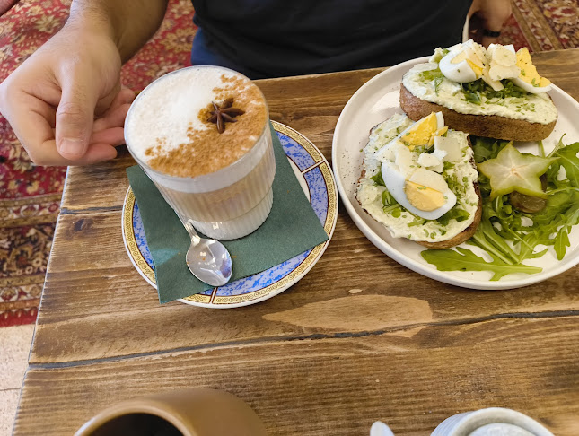 Panenská kaviareň - Gastronómia a pohostinstvo