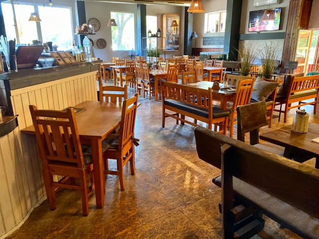 Opinii despre Marlon Pub în Ružinov - Gastronómia a pohostinstvo