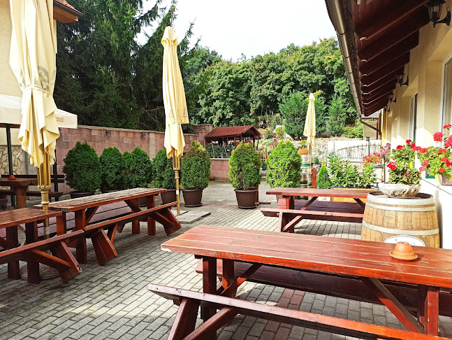 Reštaurácia Slamená Búda