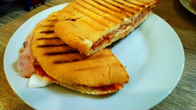 Opinii despre Plusko CAFE - BAR în Kysucké Nové Mesto - Gastronómia a pohostinstvo