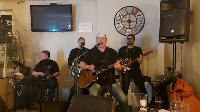 POLEPOLE caffe and cocktail bar - Bratislava