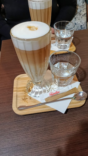 Cukráreň a kaviareň Motýľ - Gastronómia a pohostinstvo