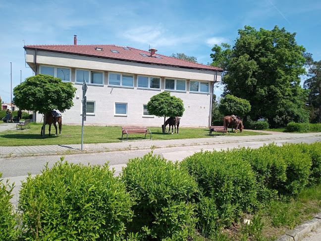 Luna - Gastronómia a pohostinstvo