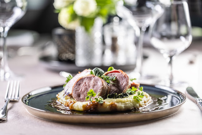 Opinii despre Restaurant Hotel Demänová în Demänová - Gastronómia a pohostinstvo