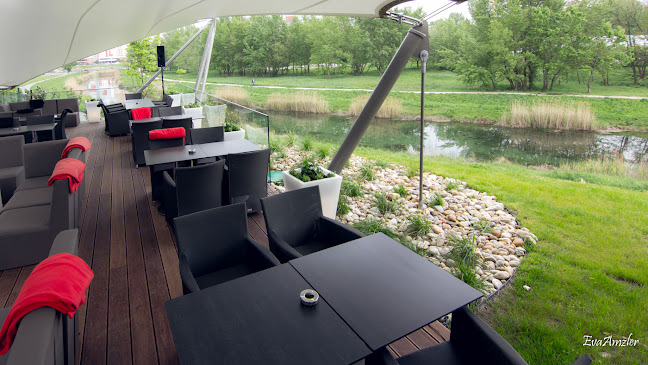 Rusovská cesta 56, 851 01 Petržalka