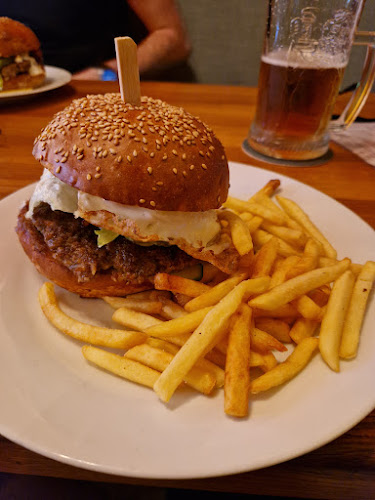 Piváreň LUX - Gastronómia a pohostinstvo