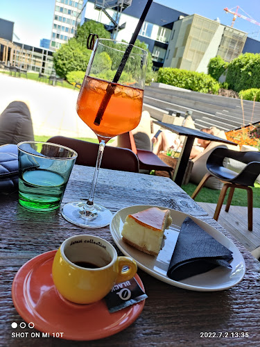 Black Coffee (ON THE ROOF OF SHOPPING CENTRAL) - Gastronómia a pohostinstvo