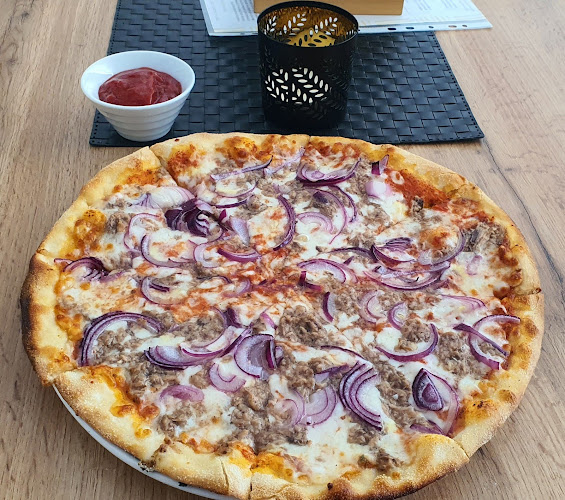 BÁZIS Restaurant & Pizzeria - Gastronómia a pohostinstvo