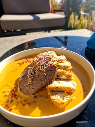 Comentarii opinii despre Spitz restaurant and bar