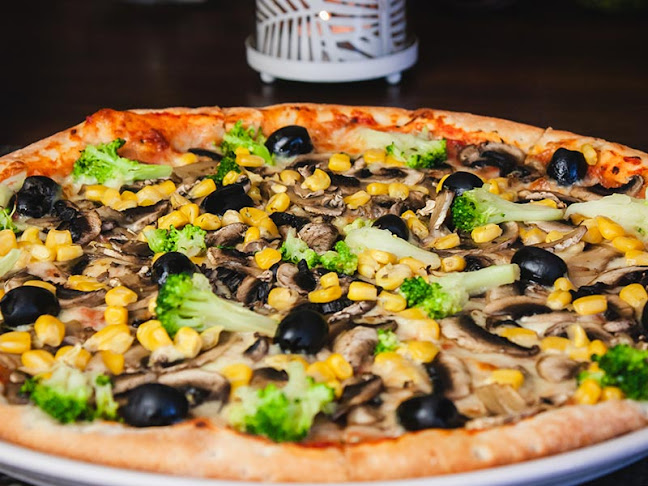 Opinii despre 3vio pizza în Diviacka Nová Ves - Gastronómia a pohostinstvo