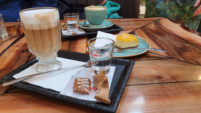 Comentarii opinii despre Cukrkandel Patisserie