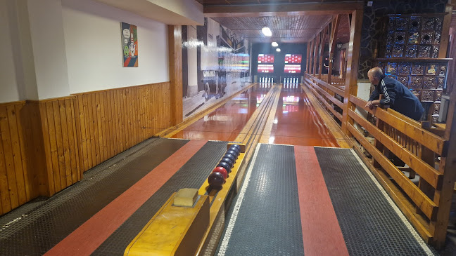 Koman Milan - Hostinec a kolkáreň „U Komanov“ - Gastronómia a pohostinstvo